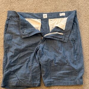 GAP Men's Denim Blue Flat Front Shorts